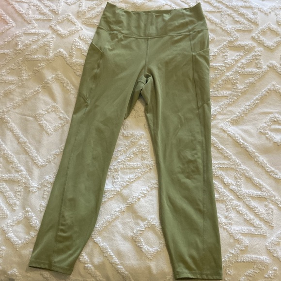 Fabletics oasis - Picture 2 of 3